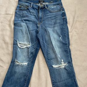 Judy Blue Medium Wash Mid Rise Distressed Capri Jeans 16W GUC